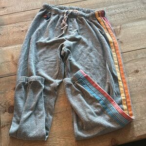 Og striped av sweats